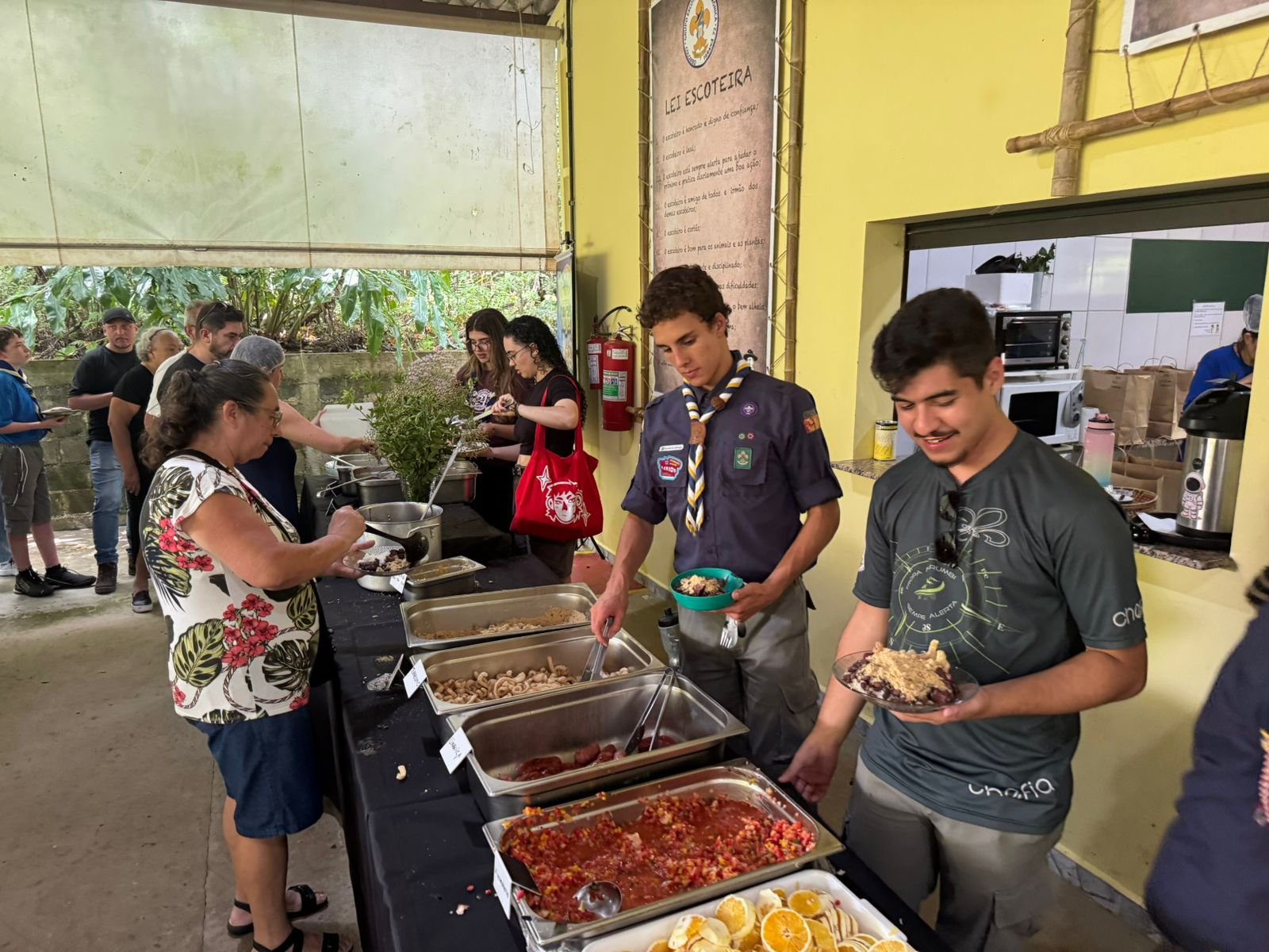 Feijoada semestral do Clube da Flor de Lis GESM 72